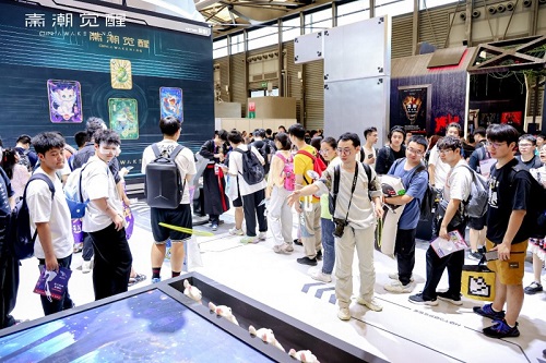 秦潮觉醒燃爆2024CJ展，上演XR元宇宙想象力革命