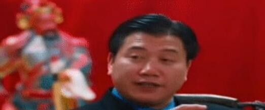 《抖音》今晚出来陪我吃个饭表情包GIF动图